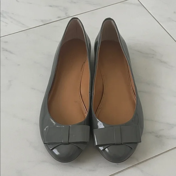 J. Crew Charcoal Patent Leather Flats with Bow - Picture 2 of 7